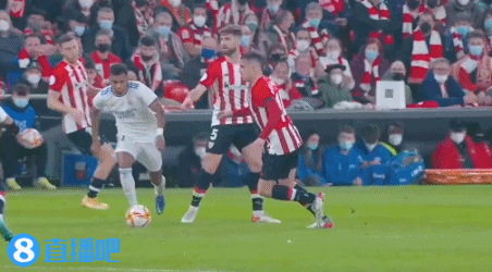 布克三分绝杀古德温8记三分创新高 太阳18分逆转雷霆