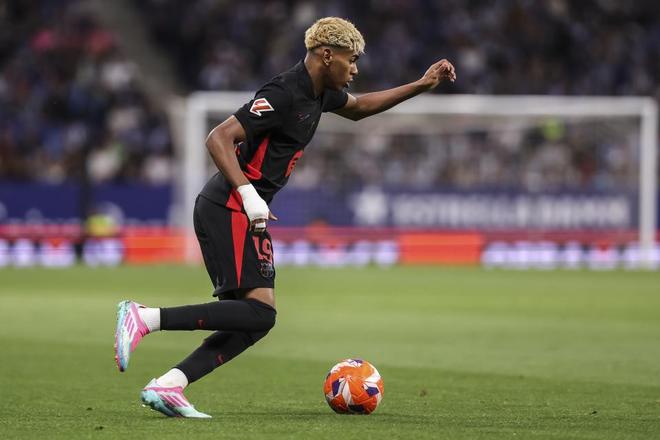 明年库明加还在勇士但科尔不在了？路威：现在的趋势看起来是这样